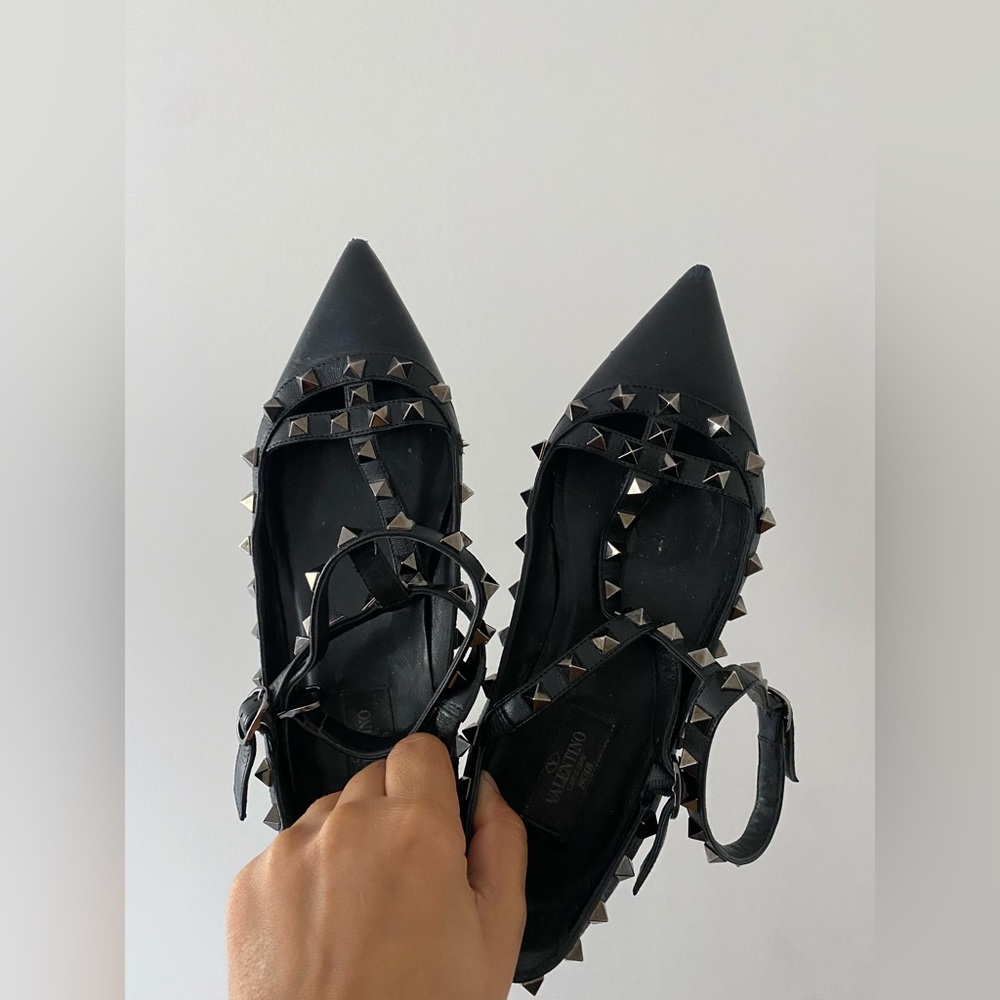 Valentino Garavani rock stud flats 38.5